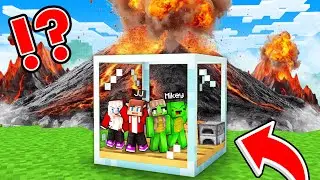 JJ and Mikey Family VS Volcano Doomsday Glass Bunker in Minecraft
