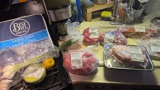 Жизнь на социальном обеспечении, мой улов мяса и «Зеленые сойки» — все это здесь.