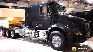 2018 Volvo VNX 86T 400 Sleeper Truck - Exterior and Interior Walkaround - 2018 Truckworld Toronto