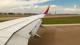 Southwest Airlines landing in Austin-Bergstrom International Airport in 4K.
