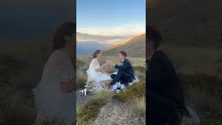 A hiking elopement wedding in Queenstown, New Zealand #adventurewedding #newzealand #love