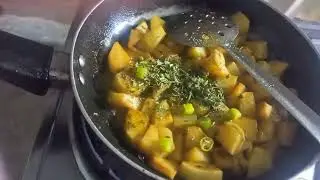 Hello ji a gaye aalu ki behtarin recipe new Simple and fast Aloo...