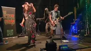 The Scream Queens - Get Loose - Live at the Heard Opera Gouse