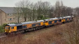 Class 66311 hauling class 60076+60002 to Doncaster down decoy for storage pass Green lane