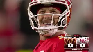 Lattimore INT! CB picks off Mahomes