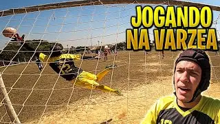 Sai do banco e fiz uma defesa impossível com a ponta dos dedos no campeonato amador