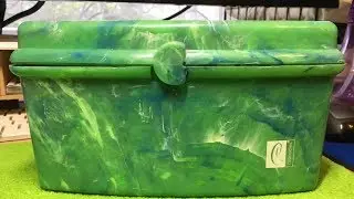 Opening my long-forgotten Caboodles makeup box!