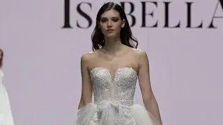 Maison Signore e Helena Runway | Milan Bridal Week | S&igrave; Sposaitalia Collezioni | VRAI Magazine