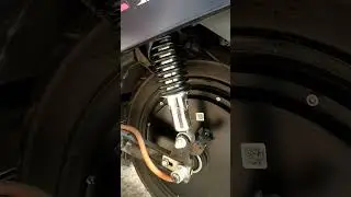 Setel Shockbreaker belakang Yadea E8S PRO tanpa kunci khusus