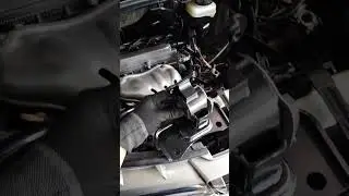 Toyota Alphard Mounting Replacement!! #toyota #alphardvellfire2020 #mekanikindonesia #mechanic