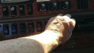 2010 PETERBILT 387