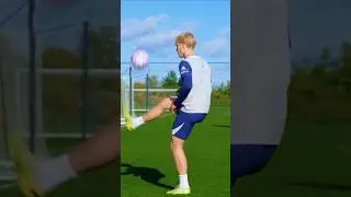 LUCAS BERGVALL: The Spurs Star in Training at Hotspur Way Ahead of Everton v Tottenham Game