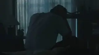 😩ESTE FOARTE TRIST DEOARECE ABEA ACUM A ÎNȚELES CĂ NU MAI POATE REPARA NIMIC 💔😭