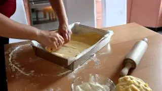 Szarlotka na kruchym cieście