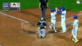Jett Williams hammers his career-high 14th homer