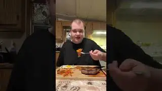 Watch me eat steak, over easy eggs and kimchi! #dinner #food #eating #steakandeggs #kimchi