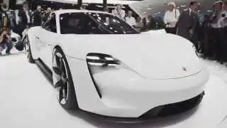 Porsche at the IAA 2015: Design of the Concept Study Mission E