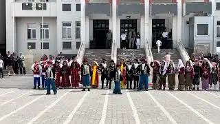 7 BÖLGE 7 OYUN TÜRKİYE 23 NİSAN GÖSTERİSİ VAN/EDREMİT GÜMÜŞDERE İLKOKULU