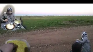 في البادية اليوم ايمن دار لي مقلب 🤫طيحني في الشبكة🤔 جمات عليه القطه 🐈‍⬛وخلاته بالغداء😱
