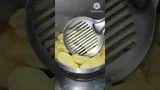 Sweet potato chips recipe 😍😍 #viral #shagunwithmom #ytshorts #streetfood
