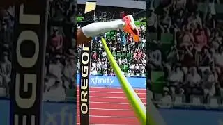 New pole vault world record 6.23 for Mondo Duplantis!
