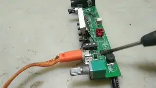 BLUETOOTH SPEAKER WITH CHARGING INDICATOR LIGHT BUT NO DISPLAY HOW TO REPAIR
