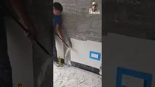 Mi cu&ntilde;ado rasca la pintura con la esp&aacute;tula y cabe perfectamente. C&oacute;mo eliminar pintura de la pared.
