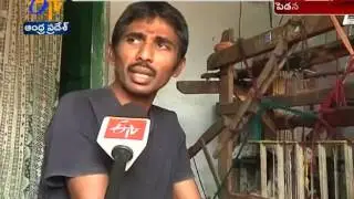 Pedana Handloom Weavers Migrating in Search of Employment in Krishna Dist