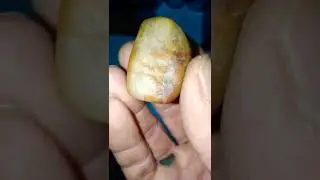 harika sarı safir 47 gram 235 karat Simav taraflarından bulunmuştur