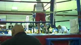 golden gloves at sugar rays 3-7-09 ....round 1