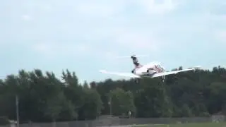 ECLIPSE EA500, N61HF departing KOSH on 8/4/13 at 1418