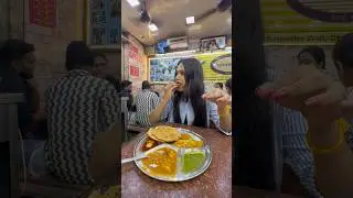 😁Parathe wali gali Delhi #delhifood #paratha #delhifoodblogger #food #foodie #chandichowk #delhi