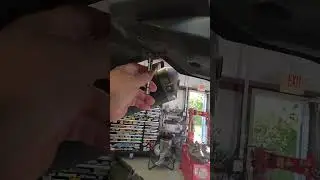 Replacing License plate bracket on Honda CRF350 #motorcycles #motorcycle#honda #slmotorcycles