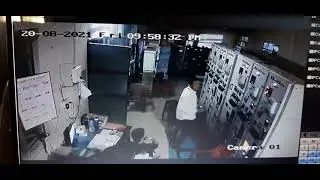 Flashover at 11 KV indoor panel caught in cctv
