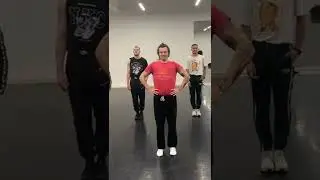 So in love with this dancer❤️ #harrystyles #hslot #tpwk #harrystylesloveontour #shorts #onedirection