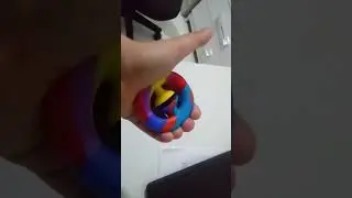 mostrando meus fidget toys 2