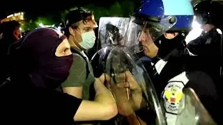 Police and protesters in standoff outside the White House over Floyd's murder