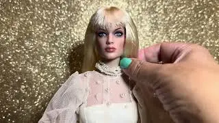 So excited to open my second Robert Tonner Olivia Chase doll in the collection!