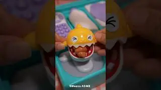 [Toy ASMR] Baby Shark Poop and Wipe Fidget Toy💩🧻아기상어 똥 싸고 닦아주기 피젯토이