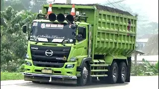SANGAT BERAT!!! PASUKAN DUMP TRUCK TRONTON BESAR HINO 500 MUATAN 50 TON MERAYAP DI TANJAKAN EKSTRIM