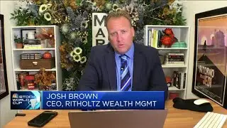 CNBC Stock World Cup: Will Visa or Microsoft give investors a greater total return?
