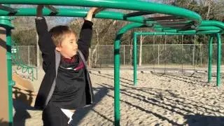 Instructing Kid - How to do the monkey bars
