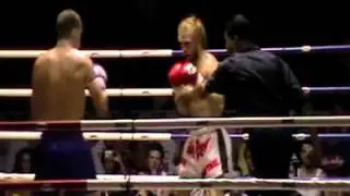 Michael Chang Gym, fight le 21 oct au Bangla Boxing Stadium, Round 1