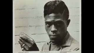 Junior Wells & Phil Guy     ~    ''Scratch My Back''  Live 1975