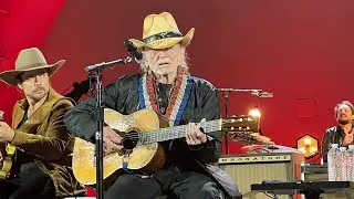 Willie Nelson’s 90th Birthday Hollywood Bowl The Highwaymen FRONT ROW!
