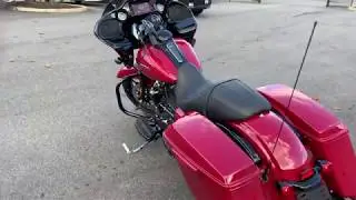 2020 Harley-Davidson Road Glide Special in Billiard Red.