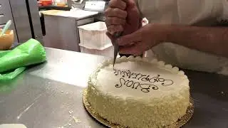 Torta di compleanno anni 70