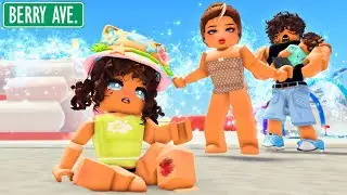 😲 У Харпер случился несчастный случай в бассейне! 🆘|🌟Семейная ролевая игра Roblox🌟