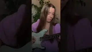 In this funky clip, @julialange3260 gives equal attention to the bass and treble with XS Electric.