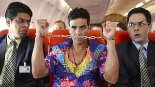 Tees Maar Khan funny moment in flight Akshay Kumar/Bollywood movie